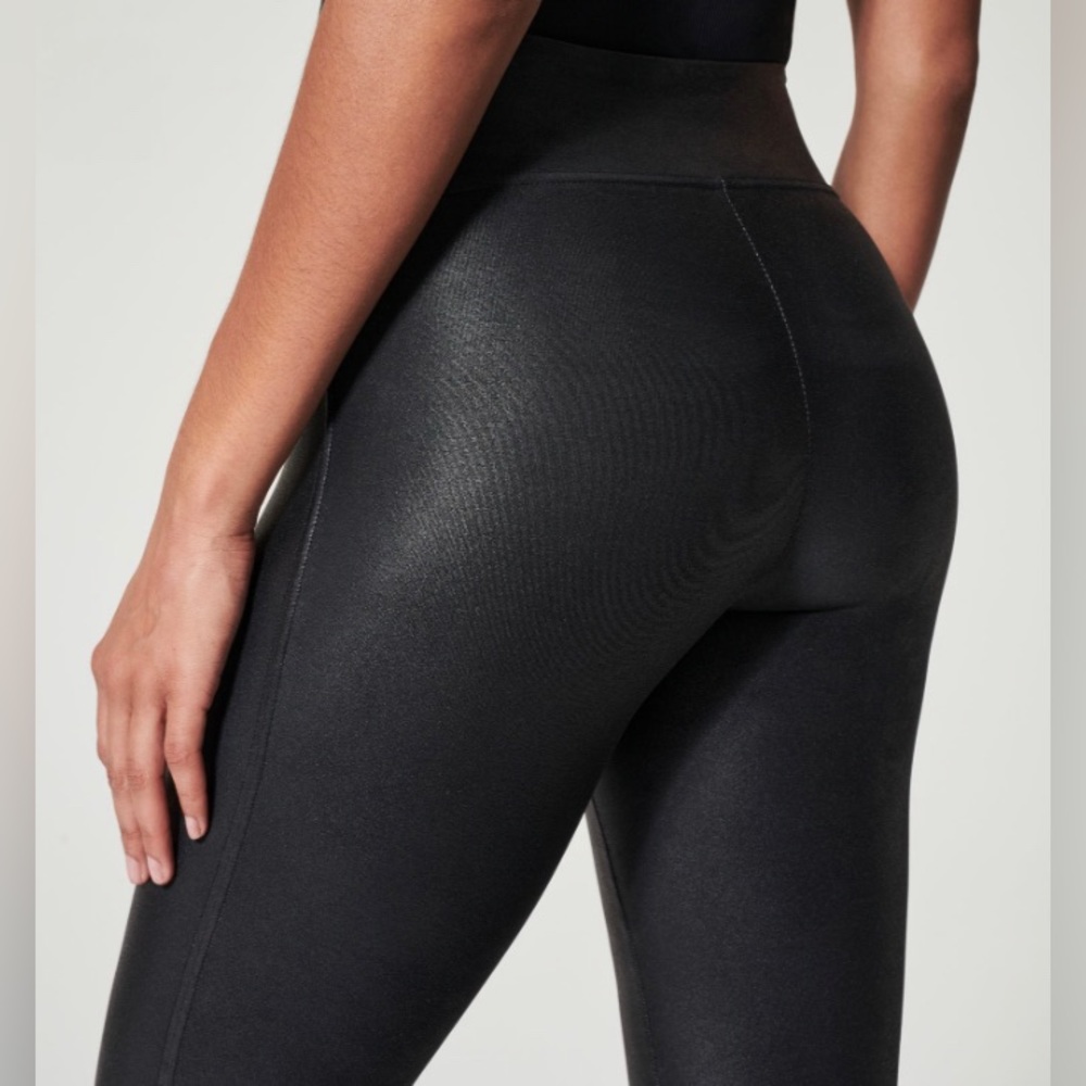 Spanx Faux Leather Leggings for Women, Size M - Black